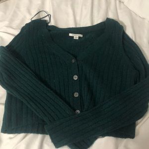 Cropped sweater